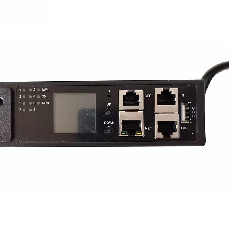 Intelligent PDU-kaststopcontac - Power Tools For Linux recensie en prijs